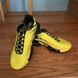 Nike Air Max Plus Frequency Pack